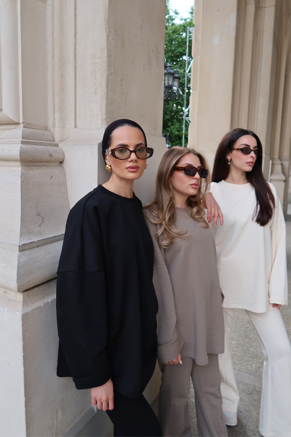 LIA Cozy Sweater - Taupe