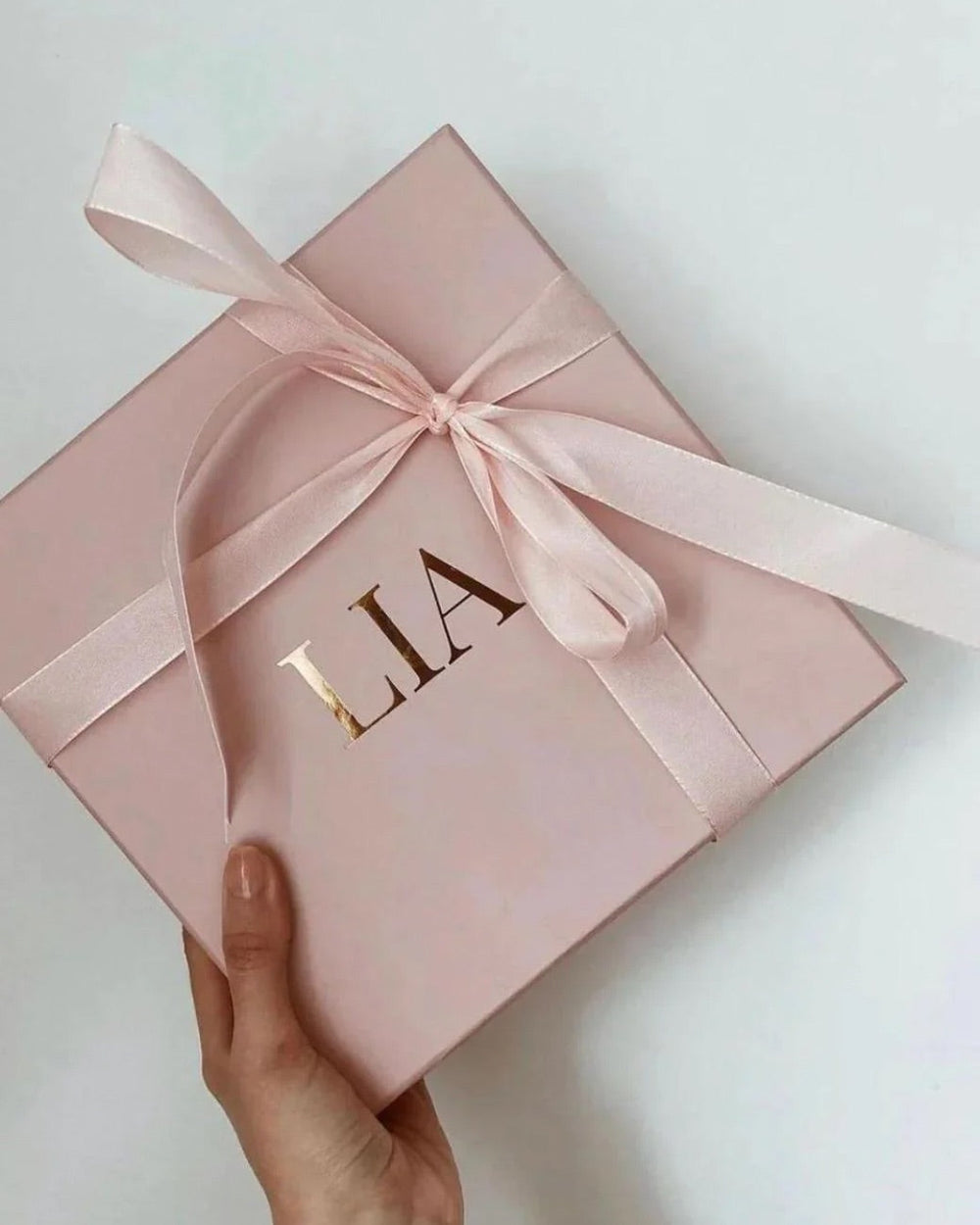 GIFT BOX